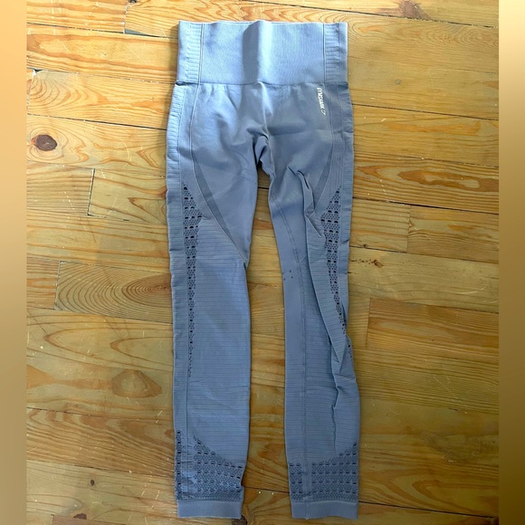 Gymshark cut out leggings - Picture 2 of 2